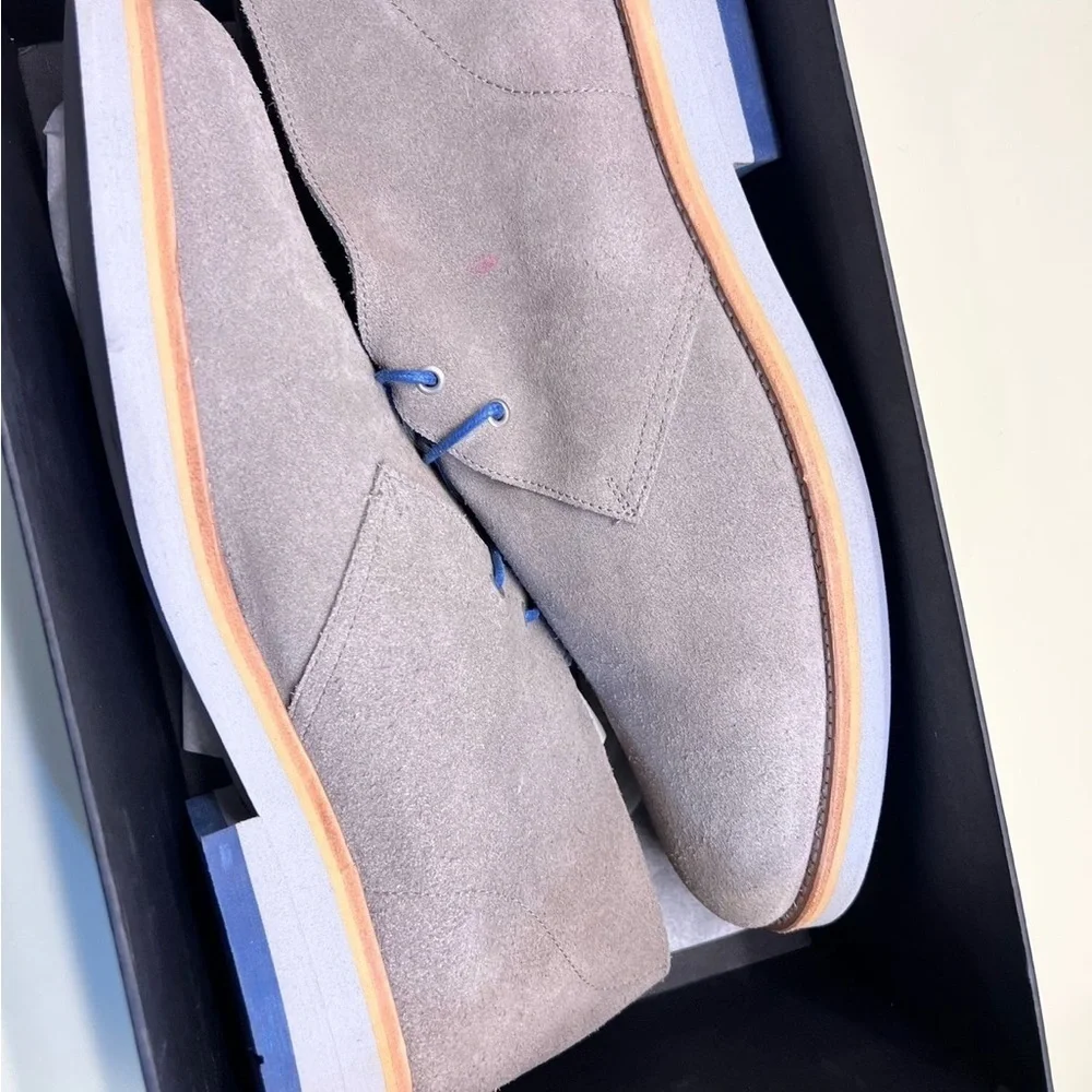 EUROPEAN FASHION: Scandinavian bruuns bazzar Gray and Blue Suede Chukka Boots